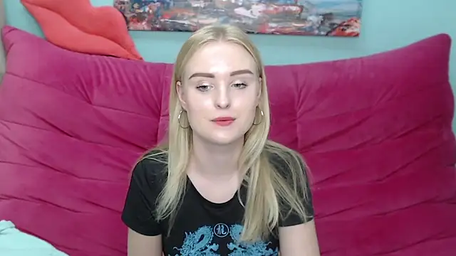 SofySofty online show from October 5, 2025, 5:00 pm