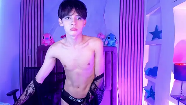 Snapshot of MathiasGreen_ chatting on December 5, 2025, 3:04 am MathiasGreen online show from December 5, 2025, 3:04 am