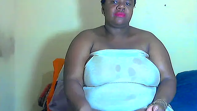 Snapshot of AnnabigpussyXO chatting on January 5, 2026, 5:27 pm AnnabigpussyXO online show from January 5, 2026, 5:27 pm