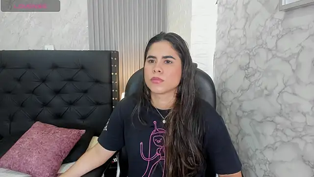 Snapshot of alicy__torres chatting on May 14, 2026, 12:12 pm alicy torres online show from May 14, 2026, 12:12 pm