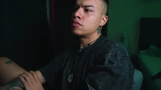 AlphaMasterXxx online show from February 9, 2026, 4:16 am