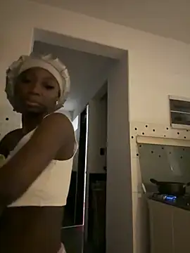 EmilyKisx online show from November 21, 2025, 10:14 am