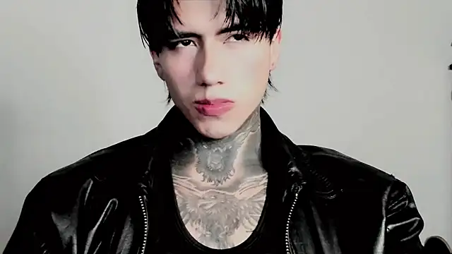 Snapshot of Alex_bdsmz chatting on November 5, 2025, 10:54 pm Alex bdsmz online show from November 5, 2025, 10:54 pm