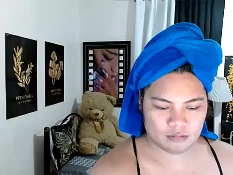 TSbrianaHugeCock online show from March 28, 2026, 3:33 pm