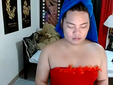 Snapshot of TSbrianaHugeCock chatting on May 26, 2026, 3:19 pm TSbrianaHugeCock online show from May 26, 2026, 3:19 pm