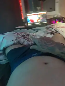 Snapshot of o-theus chatting on November 7, 2025, 12:38 pm o-theus online show from November 7, 2025, 12:38 pm