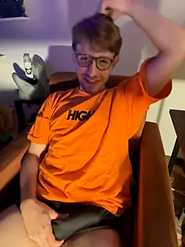 ricdicxs online show from November 8, 2025, 6:02 am