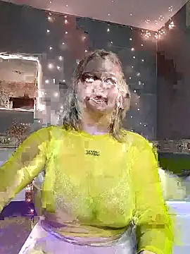 HelenHartt online show from December 19, 2025, 1:45 am