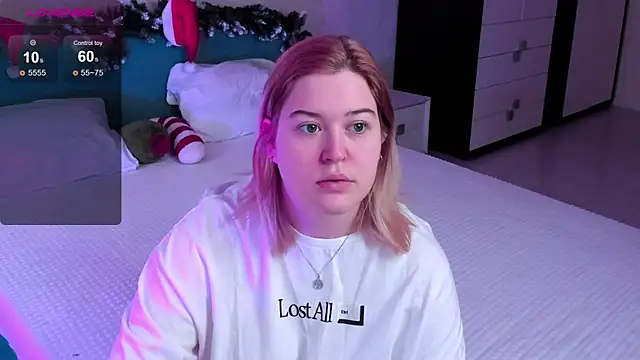 HelenHartt online show from January 11, 2026, 1:43 am