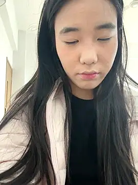 luluya1314 online show from November 25, 2025, 5:29 am