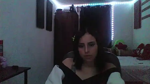 jenmarquez  online show from December 19, 2025, 5:58 am