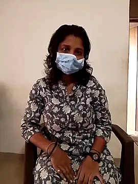 Love Foreverr12 online show from October 11, 2025, 4:55 am