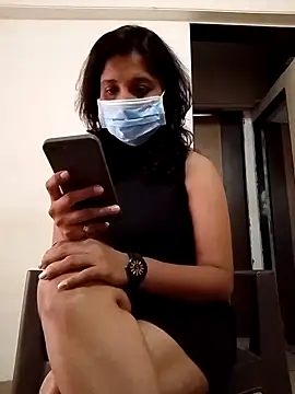 Love Foreverr12 online show from October 15, 2025, 4:56 am