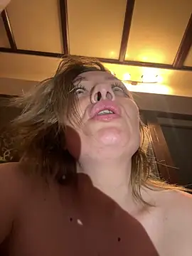 emmasweett11 online show from March 25, 2026, 1:22 am