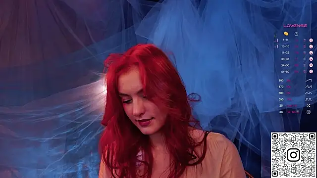 Snapshot of GildedKitten chatting on December 5, 2025, 6:15 pm GildedKitten online show from December 5, 2025, 6:15 pm