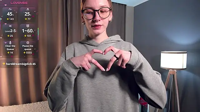 SharylSmalt online show from January 17, 2026, 1:10 am