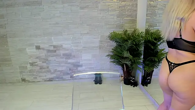 AngelInSinn online show from January 8, 2026, 8:00 pm