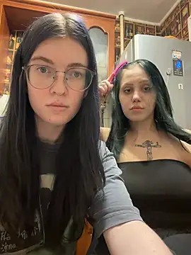 Snapshot of Threesomebabes chatting on July 18, 2026, 7:17 pm Threesomebabes online show from July 18, 2026, 7:17 pm