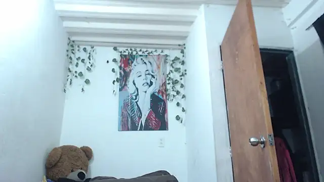 Snapshot of Samanta_milf84 chatting on November 27, 2025, 9:39 pm Samanta milf84 online show from November 27, 2025, 9:39 pm