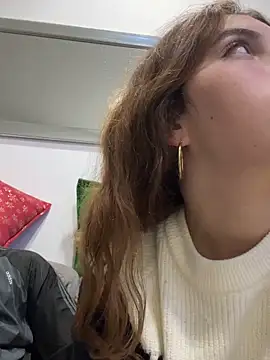 Snapshot of Samantha_2190 chatting on December 14, 2025, 4:18 am Samantha 2190 online show from December 14, 2025, 4:18 am