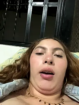 Snapshot of Samantha_2190 chatting on December 15, 2025, 3:55 am Samantha 2190 online show from December 15, 2025, 3:55 am