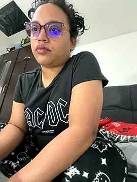 Snapshot of angels_evil chatting on November 26, 2025, 3:07 am angels evil online show from November 26, 2025, 3:07 am