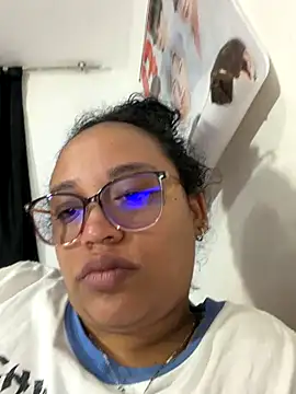 Snapshot of angels_evil chatting on December 2, 2025, 11:48 am angels evil online show from December 2, 2025, 11:48 am