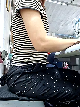 irina hana online show from November 18, 2025, 2:50 am