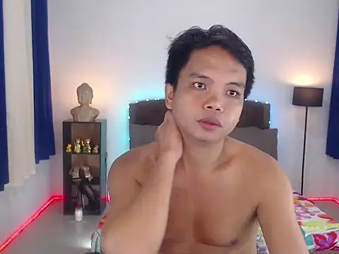 XExtraServiceManX online show from November 5, 2025, 1:27 am