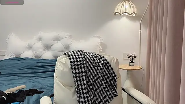 Snapshot of bao-bao- chatting on November 1, 2025, 3:58 pm bao-bao- online show from November 1, 2025, 3:58 pm