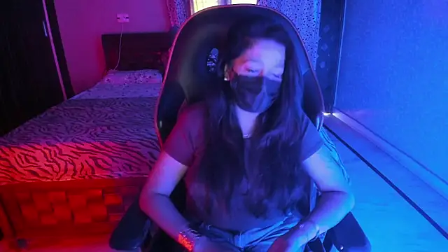 Snapshot of ShylaGill chatting on October 31, 2025, 8:59 am ShylaGill online show from October 31, 2025, 8:59 am