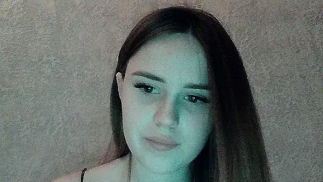 SweetLoraa online show from January 13, 2026, 8:25 pm