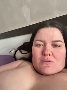 SunnyLeila2101 online show from February 6, 2026, 10:40 am