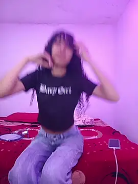 Snapshot of Morenpeka chatting on November 26, 2025, 10:22 pm Morenpeka online show from November 26, 2025, 10:22 pm