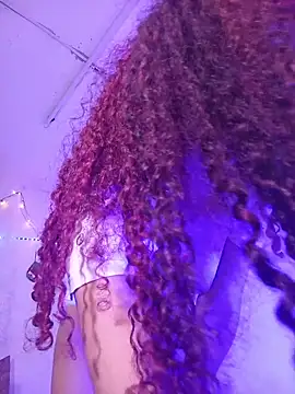 Snapshot of Morenpeka chatting on December 19, 2025, 12:06 am Morenpeka online show from December 19, 2025, 12:06 am