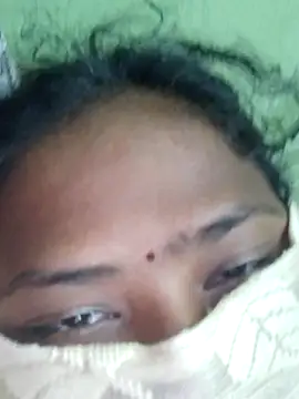 Snapshot of Tamilreethu chatting on October 15, 2025, 11:43 am Tamilreethu online show from October 15, 2025, 11:43 am