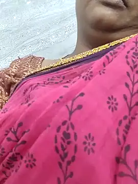 Snapshot of Tamilreethu chatting on October 29, 2025, 1:24 pm Tamilreethu online show from October 29, 2025, 1:24 pm