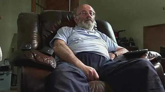 Snapshot of janzer13 chatting on January 11, 2026, 2:22 pm janzer13 online show from January 11, 2026, 2:22 pm