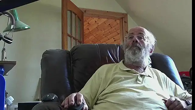 Snapshot of janzer13 chatting on July 23, 2026, 12:36 pm janzer13 online show from July 23, 2026, 12:36 pm