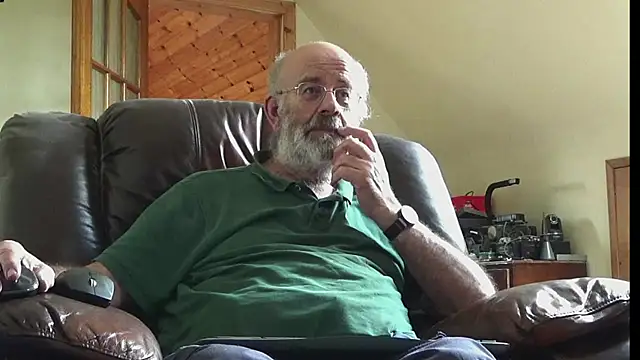 Snapshot of janzer13 chatting on August 1, 2026, 1:21 pm janzer13 online show from August 1, 2026, 1:21 pm