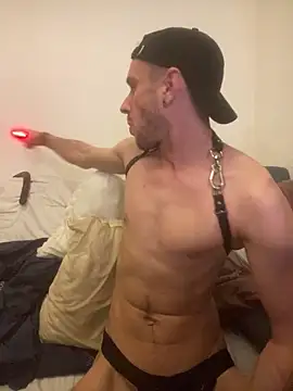 Snapshot of sexbooy27 chatting on October 26, 2025, 10:36 pm sexbooy27 online show from October 26, 2025, 10:36 pm