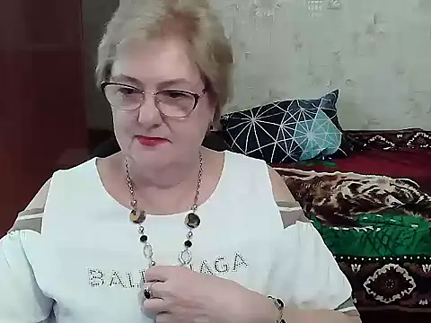 Snapshot of Renata62011 chatting on June 26, 2026, 12:42 pm Renata62011 online show from June 26, 2026, 12:42 pm