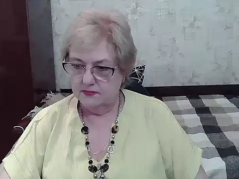 Snapshot of Renata62011 chatting on July 7, 2026, 12:20 pm Renata62011 online show from July 7, 2026, 12:20 pm