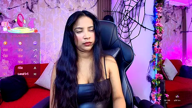 SophiaWalker 1 online show from October 27, 2025, 11:58 am