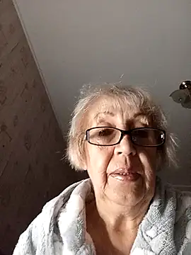 Snapshot of Anatolia5961 chatting on October 22, 2025, 3:29 am Anatolia5961 online show from October 22, 2025, 3:29 am