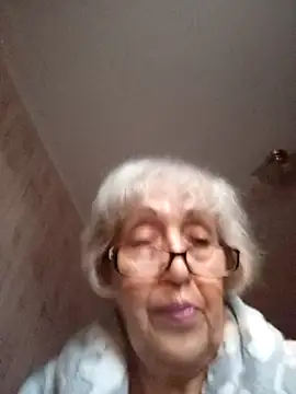 Snapshot of Anatolia5961 chatting on November 13, 2025, 5:06 am Anatolia5961 online show from November 13, 2025, 5:06 am