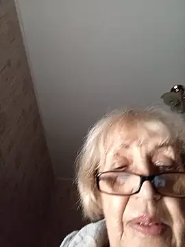 Snapshot of Anatolia5961 chatting on November 14, 2025, 4:06 pm Anatolia5961 online show from November 14, 2025, 4:06 pm