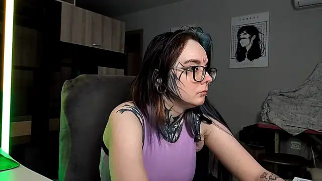 HighelikeGirl online show from November 4, 2025, 6:56 am