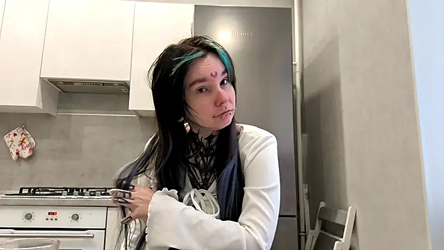 HighelikeGirl online show from February 1, 2026, 6:12 am