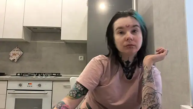 HighelikeGirl online show from February 24, 2026, 4:10 am